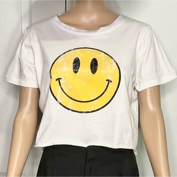 Prince Peter Smiley Face Cropped TShirt - Picture 1 of 2